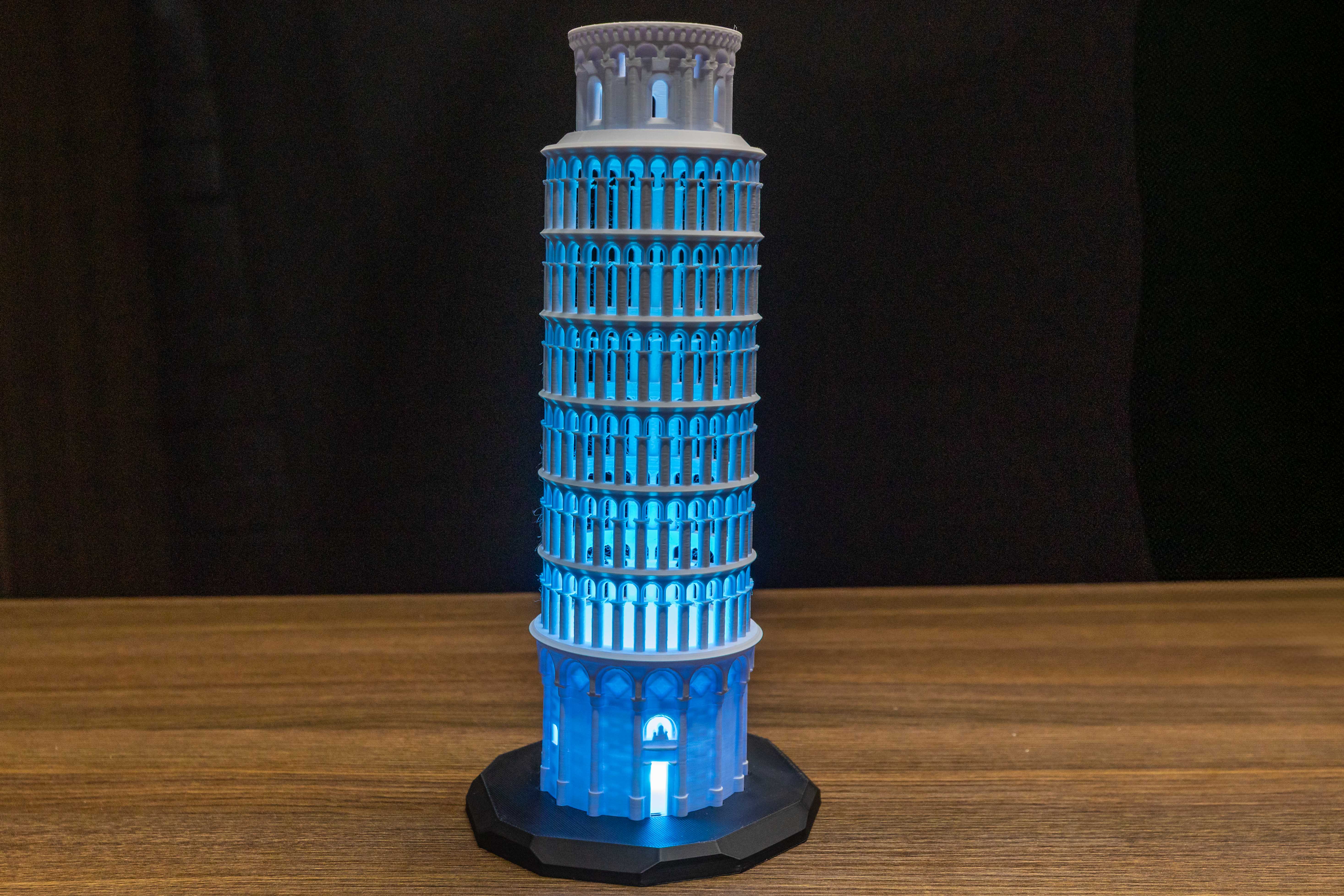 Luminária LED Torre de Pisa — foto 2